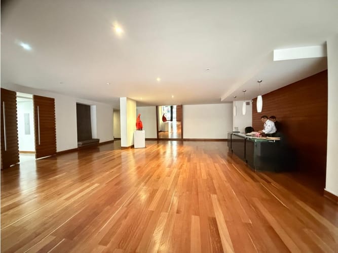 Apartamento de 3 alcobas en venta en Chico Norte, Bogotá, 140 m² · foto 8 de 10