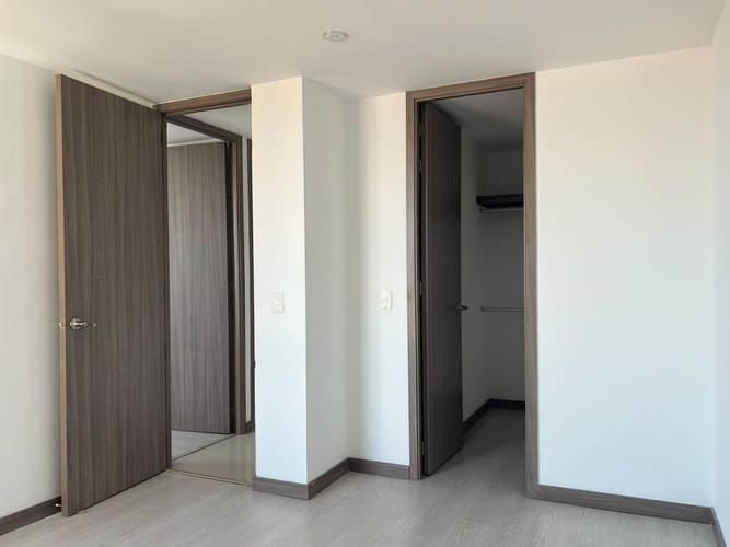 Apartamento de 3 alcobas en arriendo en Loma El Atravesado, Envigado, 90 m² · foto 15 de 19