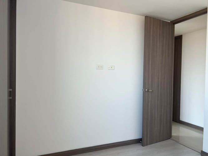 Apartamento de 3 alcobas en arriendo en Loma El Atravesado, Envigado, 90 m² · foto 16 de 19