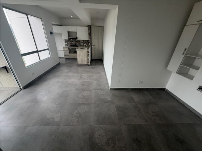 Apartamento de 3 alcobas en arriendo en Aves Maria, Sabaneta, 754 m² · foto 3 de 24