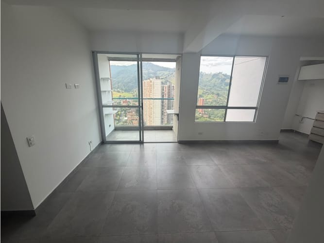 Apartamento de 3 alcobas en arriendo en Aves Maria, Sabaneta, 754 m² · foto 5 de 24