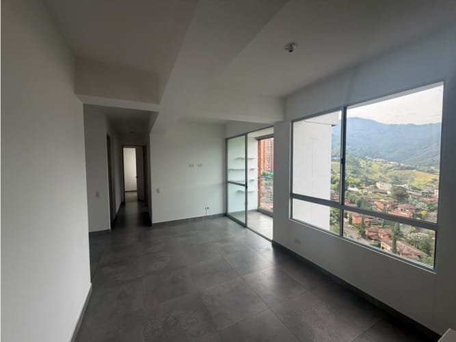 Apartamento de 3 alcobas en arriendo en Aves Maria, Sabaneta, 754 m² · foto 6 de 24