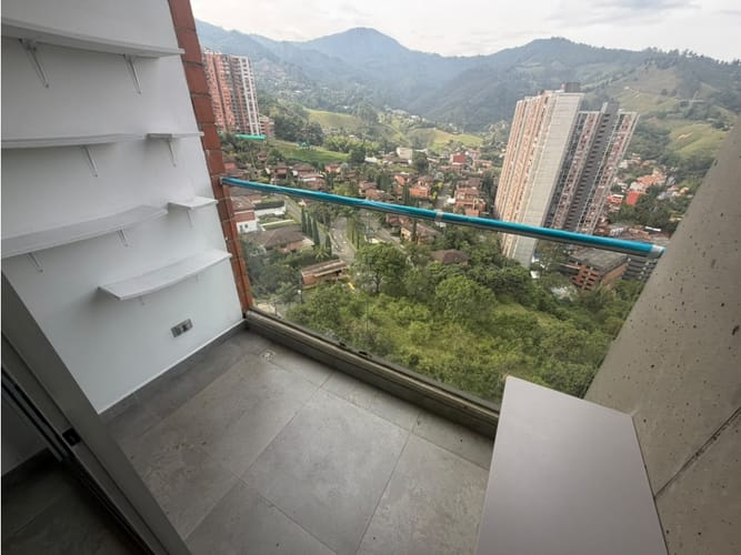 Apartamento de 3 alcobas en arriendo en Aves Maria, Sabaneta, 754 m² · foto 7 de 24