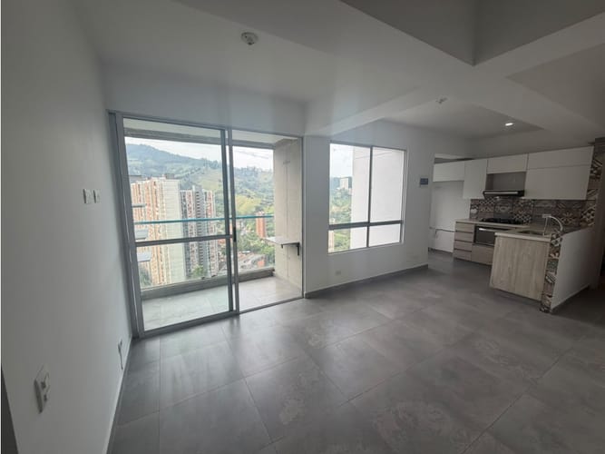 Apartamento de 3 alcobas en arriendo en Aves Maria, Sabaneta, 754 m² · foto 18 de 24