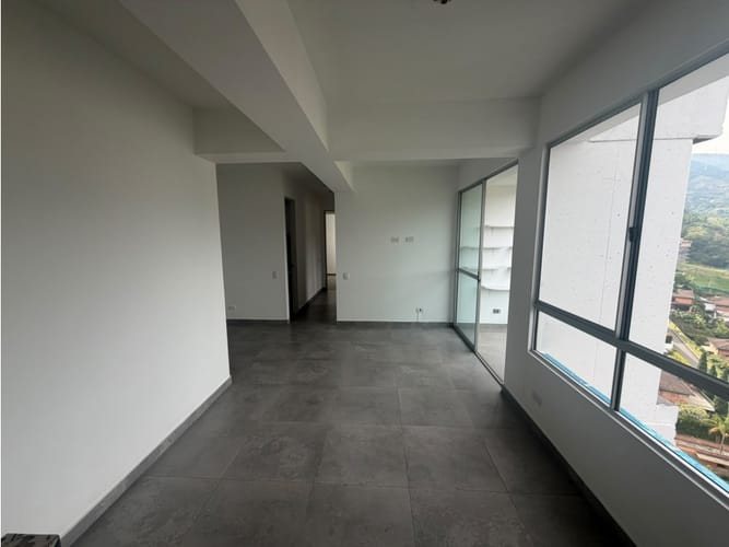 Apartamento de 3 alcobas en arriendo en Aves Maria, Sabaneta, 754 m² · foto 22 de 24