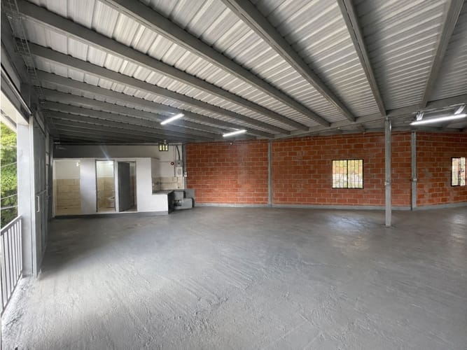 Bodega en arriendo en San Agustin, La Estrella, 100 m² · foto 13 de 17