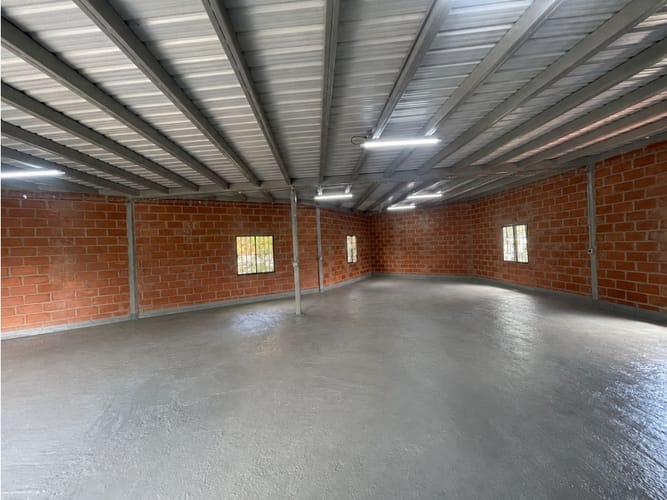 Bodega en arriendo en San Agustin, La Estrella, 100 m² · foto 14 de 17