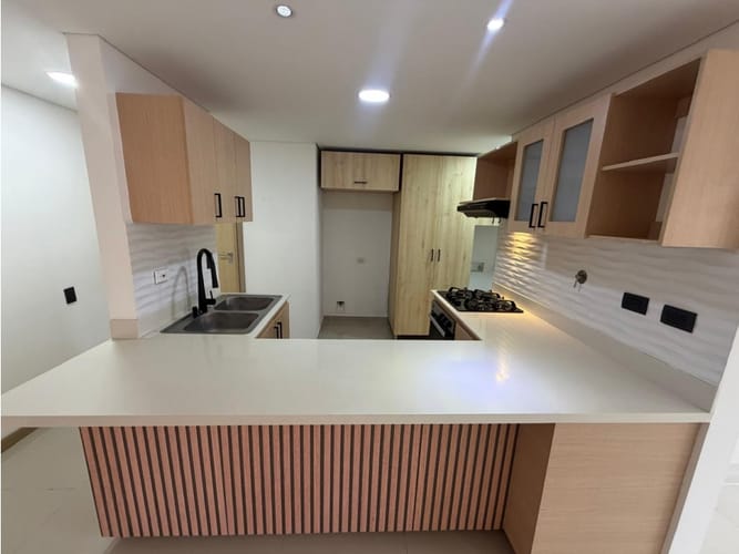 Apartamento en arriendo en San Jose, Sabaneta, 93 m² · foto 3 de 24