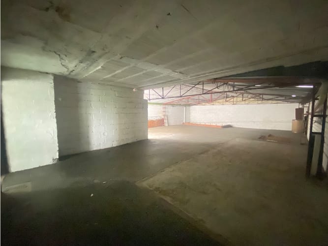 Local en arriendo en Simon Bolivar, Medellín, 460 m² · foto 19 de 24
