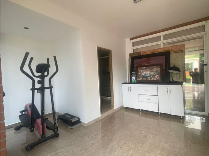 Casa de 4 alcobas en arriendo en El Poblado, Medellín, 990 m² · foto 24 de 24