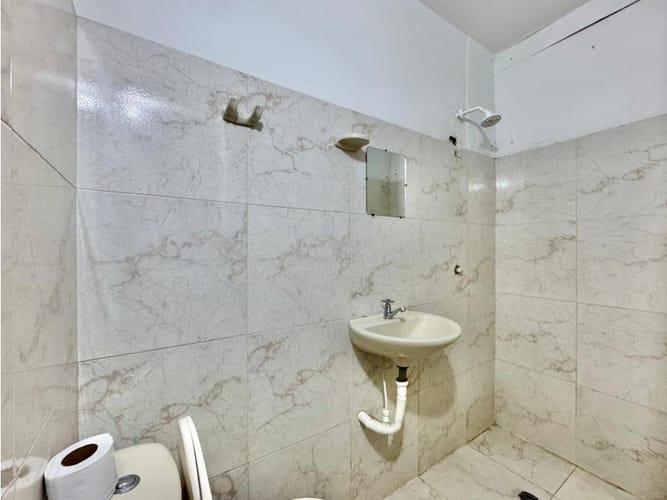 Casa de 8 alcobas en venta en Centro, Santa Marta, 92 m² · foto 3 de 6