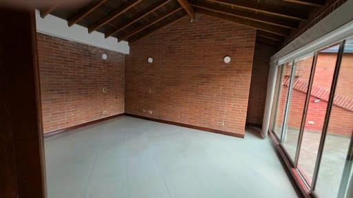 Casa de 4 alcobas en arriendo en San Jose, Sabaneta, 350 m² · foto 5 de 16