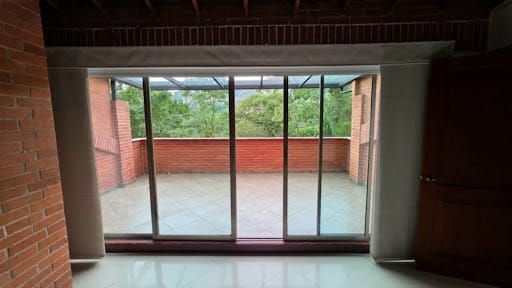 Casa de 4 alcobas en arriendo en San Jose, Sabaneta, 350 m² · foto 11 de 16