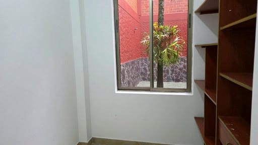 Casa de 4 alcobas en arriendo en San Jose, Sabaneta, 350 m² · foto 14 de 16