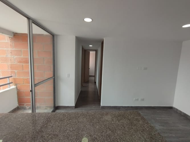 Apartamento de 3 alcobas en venta en Niquia, Bello, 58 m² · foto 4 de 15