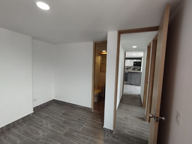 Apartamento de 3 alcobas en venta en Niquia, Bello, 58 m² · foto 7 de 15
