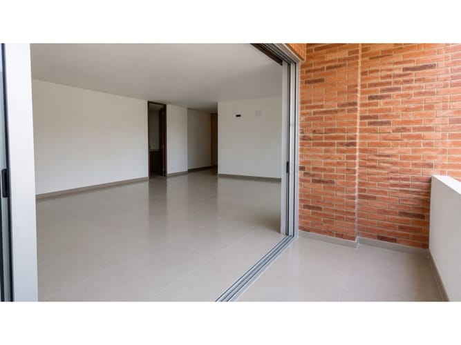 Apartamento de 3 alcobas en arriendo en Buenavista, Barranquilla, 130 m² · foto 5 de 24
