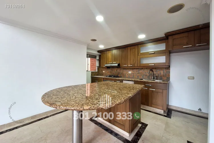 Apartamento de 3 alcobas en arriendo en Patio Bonito, Medellín, 121 m² · foto 6 de 24