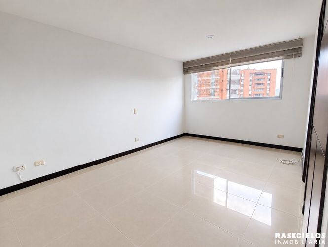 Apartamento de 3 alcobas en arriendo en Los Balsos, Medellín, 100 m² · foto 9 de 16