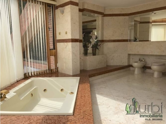 Casa de 4 alcobas en venta en Altos De Yerbabuena, Chía, 1000 m² · foto 15 de 19