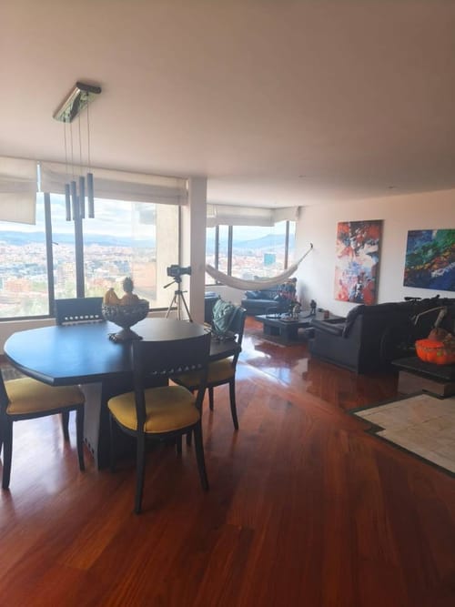 Apartamento de 3 alcobas en venta en Los Rosales, Bogotá, 159 m² · foto 4 de 21