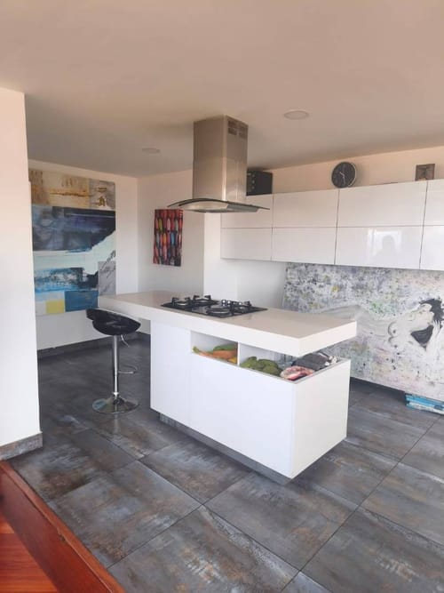 Apartamento de 3 alcobas en venta en Los Rosales, Bogotá, 159 m² · foto 5 de 21