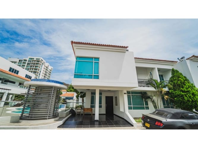 Casa de 5 alcobas en venta en Pescaito, Santa Marta, 206 m² · foto 1 de 20