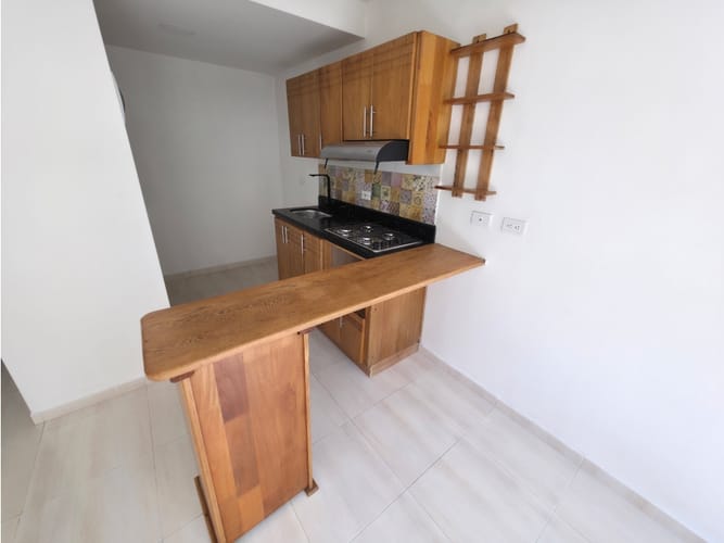 Apartamento de 2 alcobas en arriendo en Las Palmas, Medellín, 40 m² · foto 2 de 17