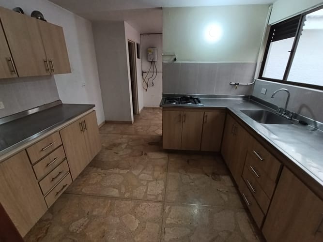 Apartamento de 3 alcobas en arriendo en Laureles, Medellín, 142 m² · foto 15 de 19