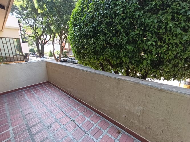 Apartamento de 3 alcobas en arriendo en Laureles, Medellín, 142 m² · foto 17 de 19