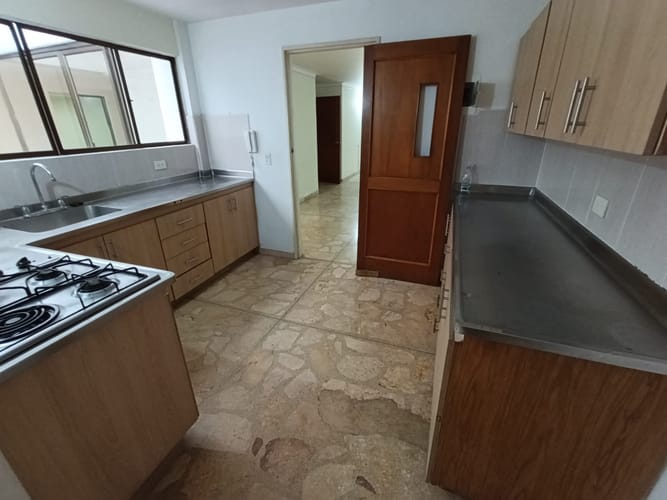 Apartamento de 3 alcobas en arriendo en Laureles, Medellín, 142 m² · foto 19 de 19