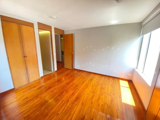 Apartamento de 3 alcobas en venta en Cedritos, Bogotá, 83 m² · foto 3 de 24
