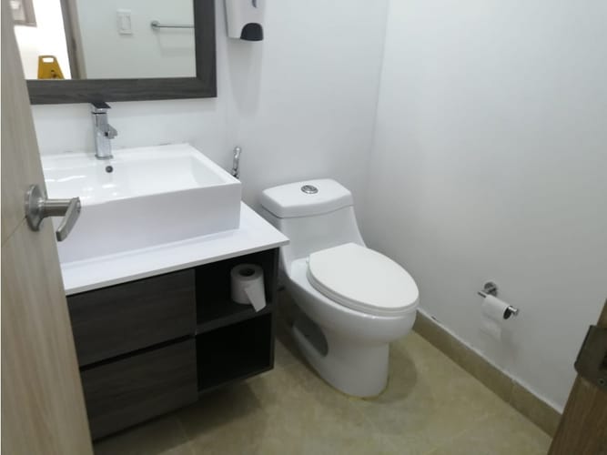 Casa de 7 alcobas en venta en Ciudad Jardin, Cali, 355 m² · foto 10 de 21