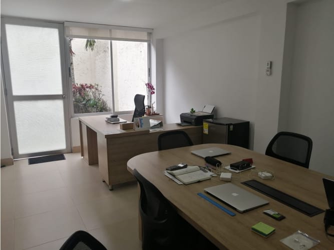 Casa de 7 alcobas en venta en Ciudad Jardin, Cali, 355 m² · foto 15 de 21
