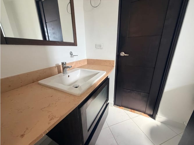 Apartamento de 3 alcobas en arriendo en Las Lomitas, Sabaneta, 104 m² · foto 5 de 14