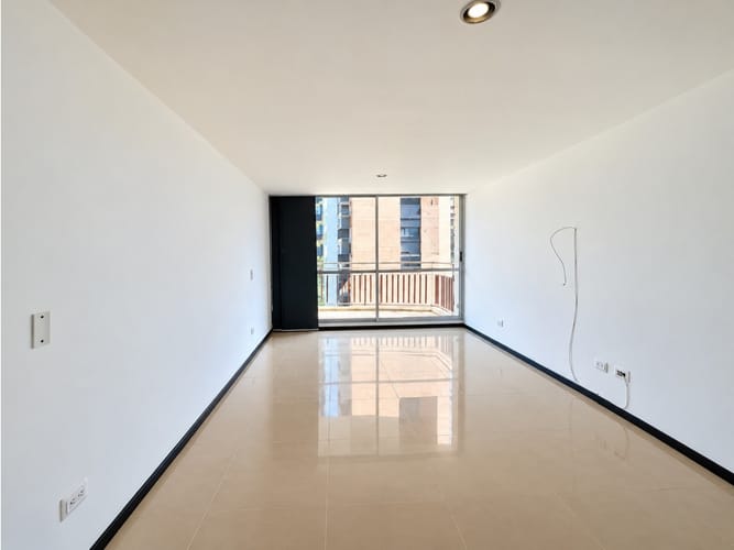 Apartamento de 3 alcobas en arriendo en Las Lomitas, Sabaneta, 104 m² · foto 11 de 14