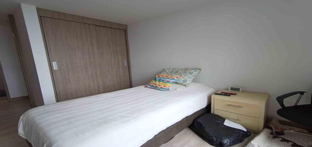 Apartamento de 2 alcobas en venta en Los Rosales, Manizales, 67 m² · foto 2 de 17