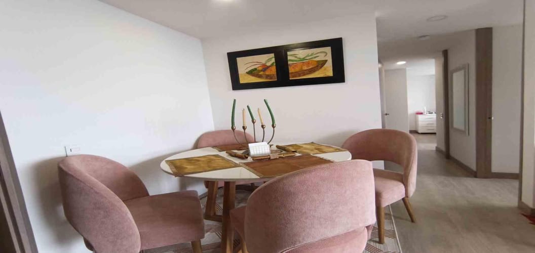 Apartamento de 2 alcobas en venta en Los Rosales, Manizales, 67 m² · foto 9 de 17