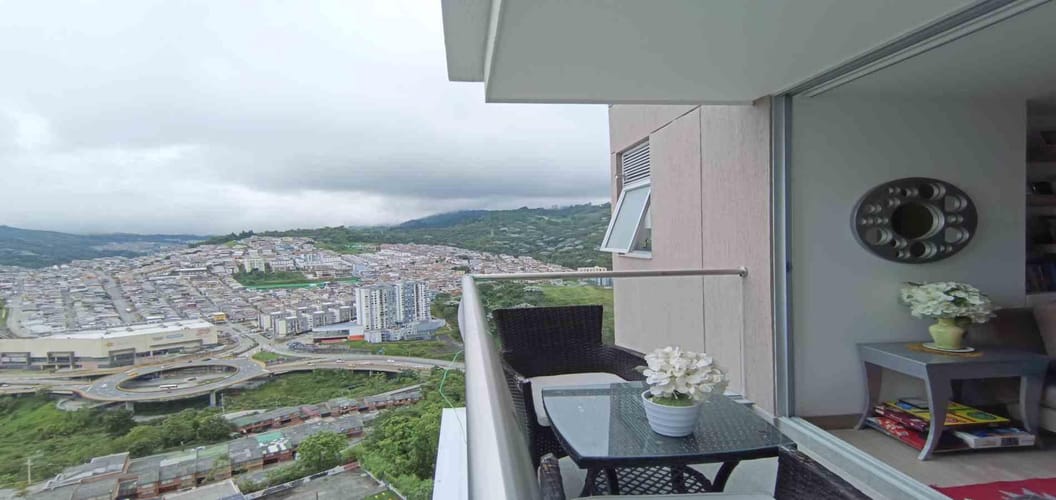 Apartamento de 2 alcobas en venta en Los Rosales, Manizales, 67 m² · foto 15 de 17