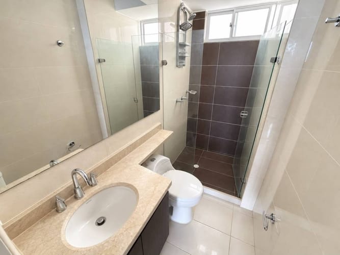 Apartamento de 3 alcobas en venta en Lagos Del Cacique, Bucaramanga, 110 m² · foto 8 de 11