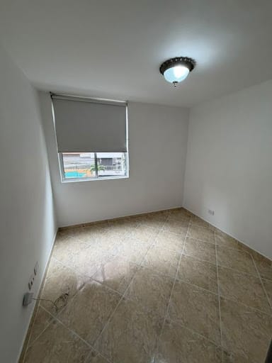 Apartamento de 3 alcobas en arriendo en Cumbres, Envigado, 78 m² · foto 3 de 14