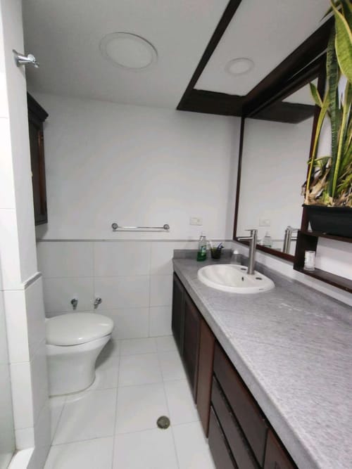 Apartamento de 4 alcobas en venta en Multicentro, Cali, 118 m² · foto 10 de 24