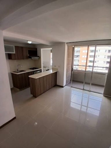 Apartamento de 2 alcobas en arriendo en San German, Medellín, 55 m² · foto 2 de 11