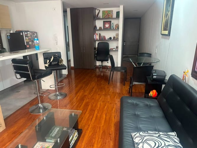 Apartamento de 3 alcobas en venta en Los Rosales, Bogotá, 73 m² · foto 10 de 10