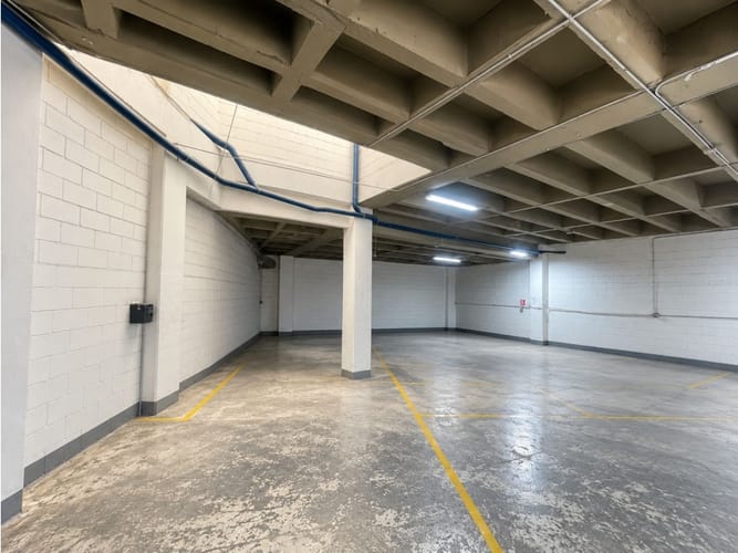 Bodega en arriendo en San Agustin, La Estrella, 274 m² · foto 3 de 16
