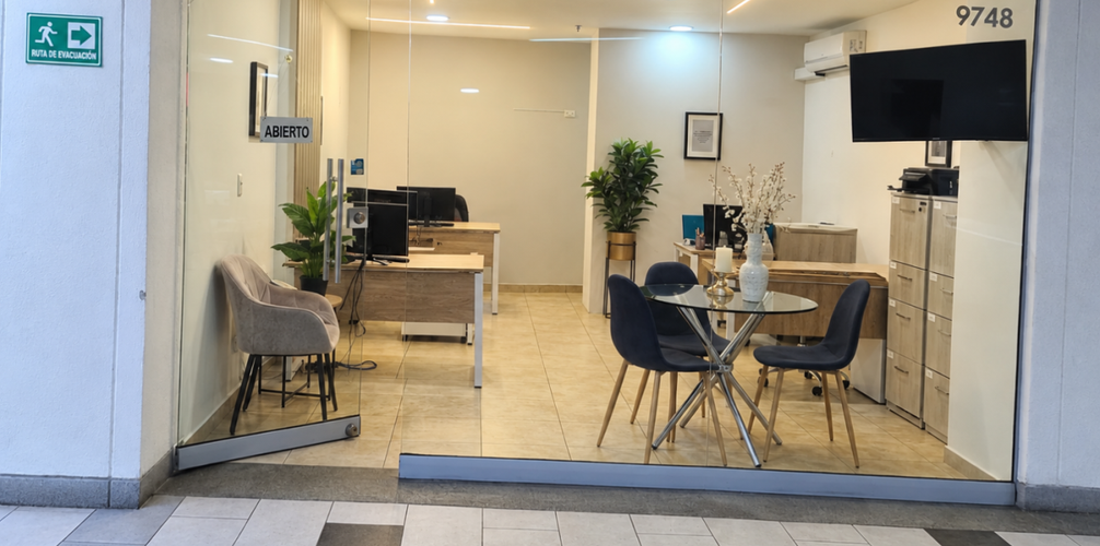 Local en arriendo en Castropol, Medellín, 26 m² · foto 2 de 6