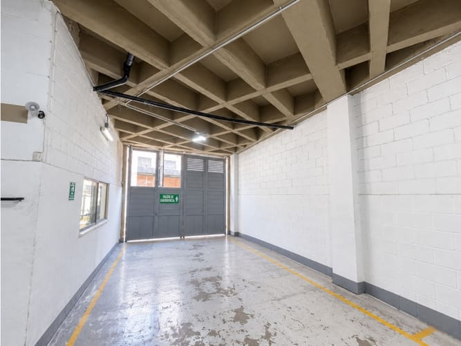 Bodega en arriendo en San Agustin, La Estrella, 274 m² · foto 7 de 16