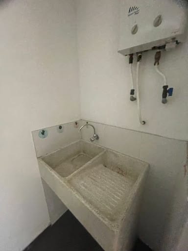 Apartamento de 2 alcobas en arriendo en Loma De Las Brujas, Envigado, 85 m² · foto 3 de 11