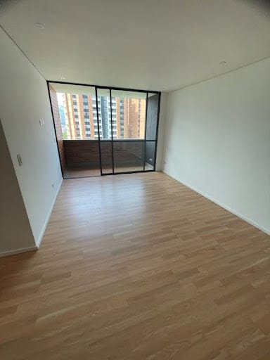 Apartamento de 2 alcobas en arriendo en Loma De Las Brujas, Envigado, 85 m² · foto 7 de 11