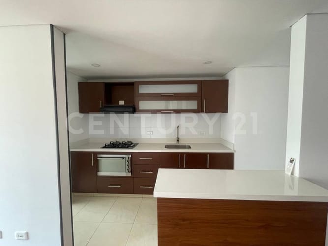 Apartamento de 3 alcobas en arriendo en Mazuren, Bogotá, 77 m² · foto 4 de 24